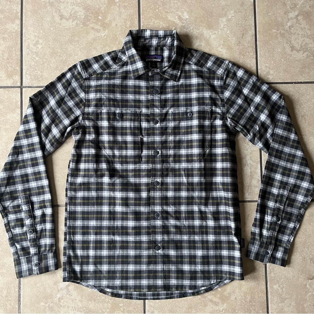 Patagonia Lightweight Fjord Flannel Button-Front Shirt Plaid Sz Small NWOT